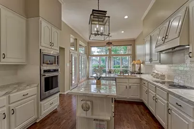 46 N Copperknoll Circle, The Woodlands, TX 77381 - Photo 13