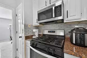 14310 Royal Hill Dr, Houston, TX 77083 - Photo 13