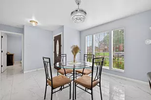 14310 Royal Hill Dr, Houston, TX 77083 - Photo 7