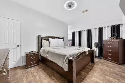 14310 Royal Hill Drive, Houston, TX 77083 - Photo 33