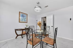 14310 Royal Hill Dr, Houston, TX 77083 - Photo 9