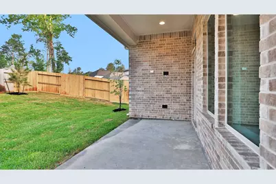 255 Mallards Rim Drive, Willis, TX 77318 - Photo 11