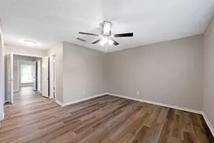 15806 Spring Forest Dr, Houston, TX 77059 - Photo 17