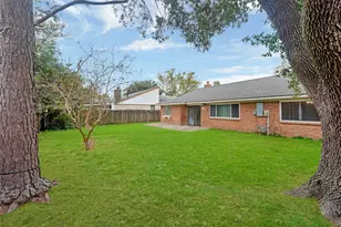 15806 Spring Forest Dr, Houston, TX 77059 - Photo 27