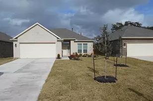 9 N Forrest Ave, La Porte, TX 77571 - Photo 1