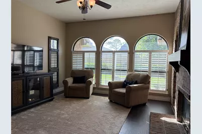 814 Maplewood Falls Court, Houston, TX 77062 - Photo 5
