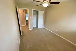 8646 Sunny Ridge Dr, Houston, TX 77095 - Photo 13