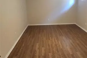 909 Silber Rd, Houston, TX 77024 - Photo 9