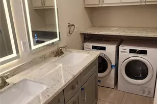 909 Silber Rd, Houston, TX 77024 - Photo 7