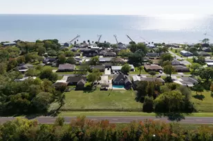 8015 Bayview Dr, Beach City, TX 77523 - Photo 29