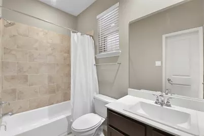 241 Lenox Street, Houston, TX 77011 - Photo 9