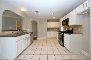 7818 Bighorn, Baytown, TX 77521 - Photo 11