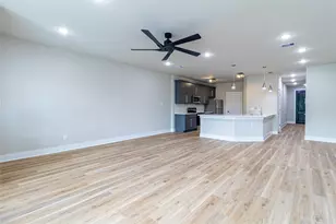 9101 Noel St, Houston, TX 77033 - Photo 3