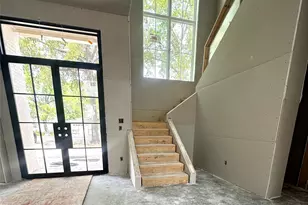 9327 Willowview Ln, Houston, TX 77080 - Photo 7