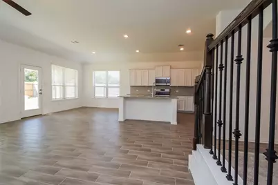 15122 Arlington Park Avenue, Mont Belvieu, TX 77523 - Photo 5