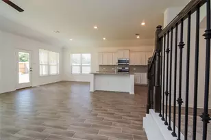 15122 Arlington Park Ave, Mont Belvieu, TX 77523 - Photo 5