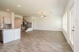 15122 Arlington Park Ave, Mont Belvieu, TX 77523 - Photo 3