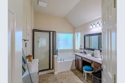 9014 Carriage Point Drive, Sugar Land, TX 77479 - Photo 31