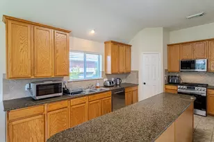 9014 Carriage Point Dr, Sugar Land, TX 77479 - Photo 3
