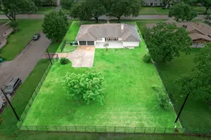 6407 Burning Tree Dr, Houston, TX 77036 - Photo 25