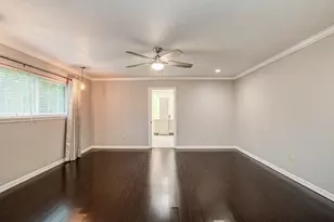 6407 Burning Tree Dr, Houston, TX 77036 - Photo 17