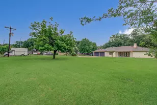 6407 Burning Tree Dr, Houston, TX 77036 - Photo 23