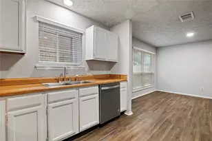 19946 Mountain Dale Dr, Cypress, TX 77433 - Photo 7