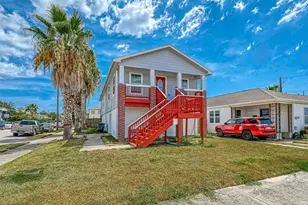 1402 51st St, Galveston, TX 77551 - Photo 3