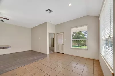 5950 Carpenters Hollow Court, Houston, TX 77049 - Photo 19