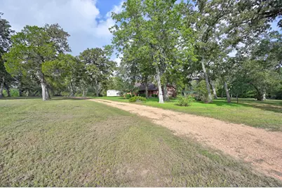 1689 Fm 1456 Road, Bellville, TX 77418 - Photo 23