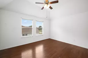 8107 Trophy Pl Dr, Humble, TX 77346 - Photo 15