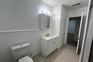1018 N 2nd St, Baytown, TX 77520 - Photo 19