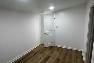 1018 N 2nd St, Baytown, TX 77520 - Photo 21