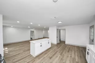 8610 Ardley Cir, Houston, TX 77088 - Photo 13
