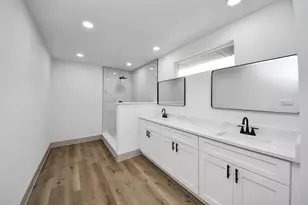 8610 Ardley Cir, Houston, TX 77088 - Photo 23