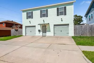 2203 56th St, Galveston, TX 77551 - Photo 27