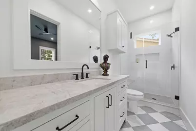 1030 Chamboard Lane, Houston, TX 77018 - Photo 27