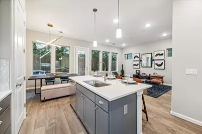 806 Glowing Dawn Drive, Houston, TX 77018 - Photo 15
