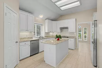 21702 Cayman Point Drive, Katy, TX 77450 - Photo 17