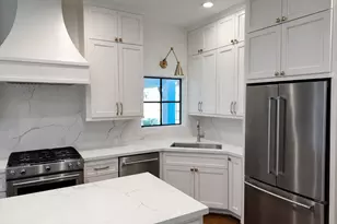 1402 Richelieu Ln, Houston, TX 77018 - Photo 3