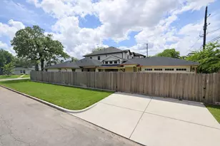 1402 Richelieu Ln, Houston, TX 77018 - Photo 13