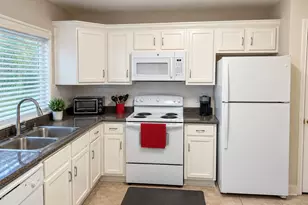 1103 County Rd 281, Alvin, TX 77511 - Photo 15