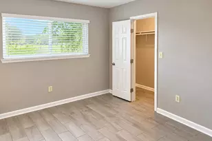 1103 County Rd 281, Alvin, TX 77511 - Photo 11