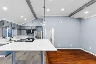 5402 Libbey Ln, Houston, TX 77092 - Photo 7