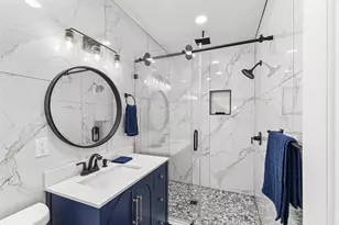 5402 Libbey Ln, Houston, TX 77092 - Photo 17