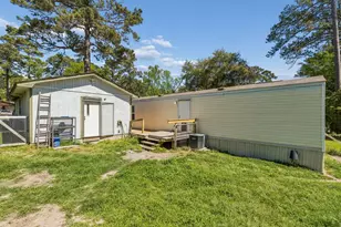 152 E Oak Shadows, Onalaska, TX 77360 - Photo 11