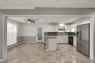 11803 Rhinebeck Dr, Houston, TX 77089 - Photo 13