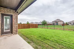 1945 Cedarwood Dr, Glenn Heights, TX 75154 - Photo 29