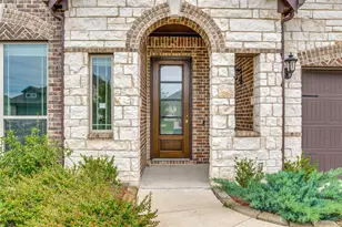 1945 Cedarwood Dr, Glenn Heights, TX 75154 - Photo 3