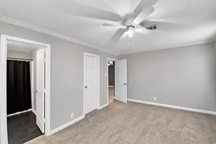 1074 South Ln, Houston, TX 77088 - Photo 7